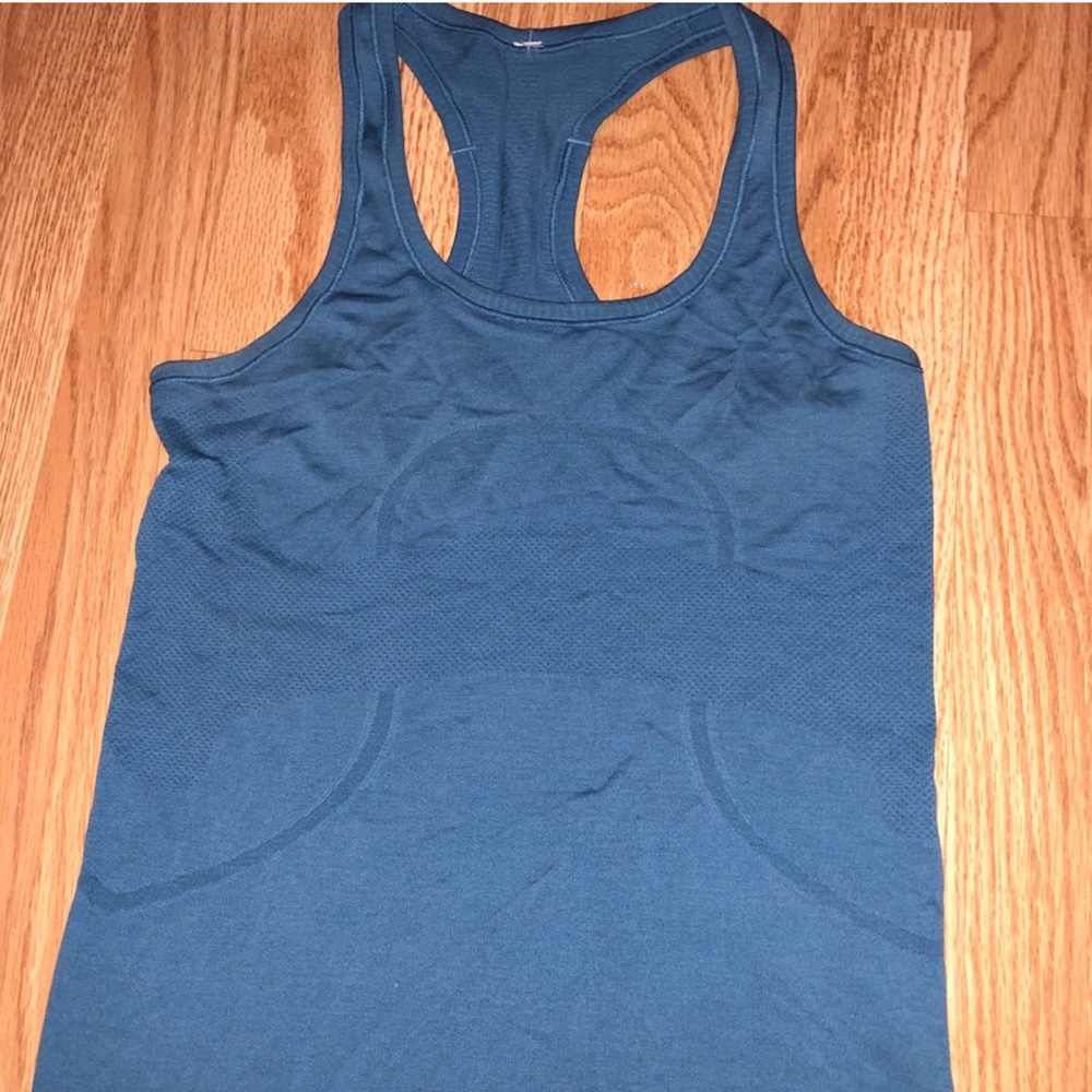 Lululemon swiftly tech size 6! GREAT CONDITION